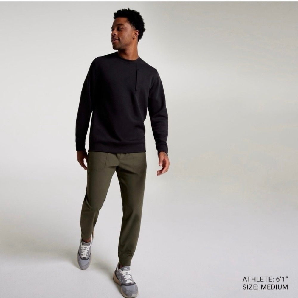 NWOT VRST Mens Black Long Sleeve Crew Neck Pullover Sweatshirt large Pocket $78